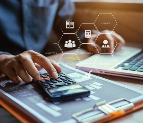 businessman-with-financial-data-report-graph-office-home_533890-43